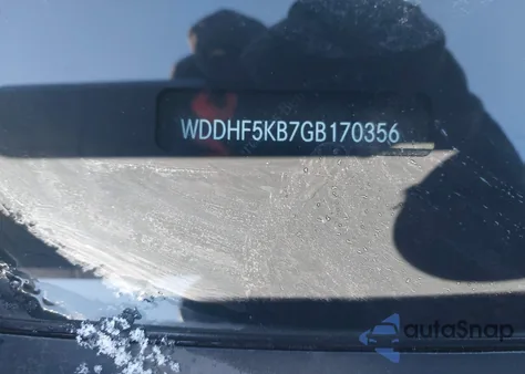 2016 Mercedes-Benz E 350 из США, поврежденный, VIN WDDHF5KB7GB170356